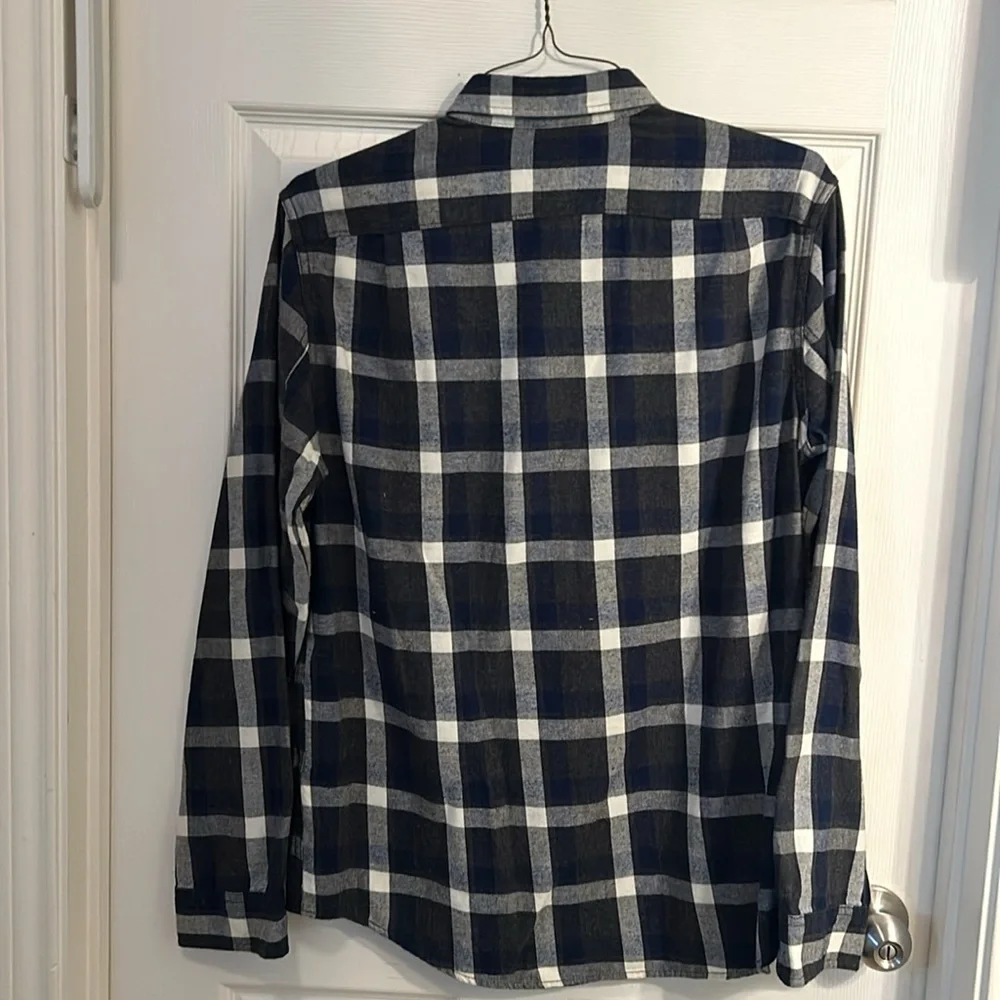 J Crew Men’s Plaid Slim Button Down Flannel Shirt Size M Black White Blue‎